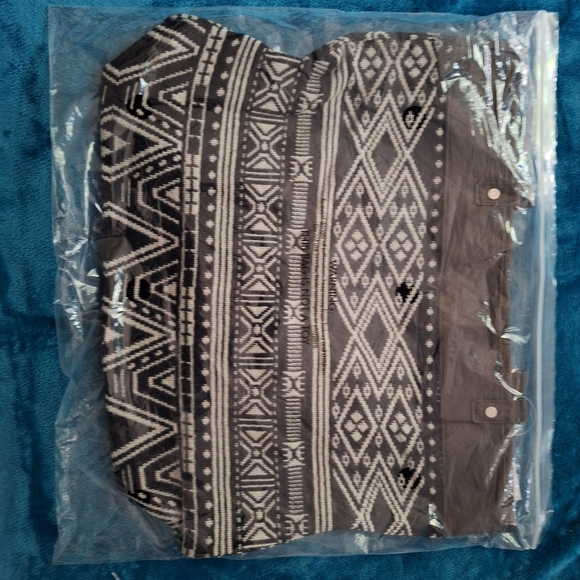 Thirty-one Rio Weave Reversible Tote NWT - Picture 3 of 3